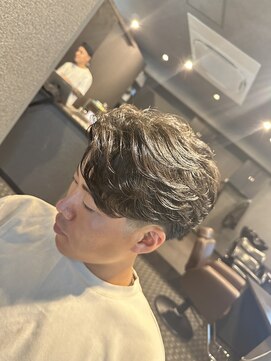 ワールドシップモトマチ(WORLD SHIP MOTOMACHI) 毛流れパーマ