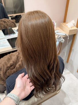 フィーカ(fika) ワンカラーで明るくしたい方におすすめハニーベージュ☆