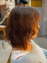 アンティカザサロン(antiqua THE SALON)&nbsp;ニュアンスパーマ 顔周りカット レイヤー ウェーブ 20代