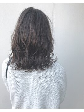 トリート 南行徳本店(TREAT) ミディアムレイヤー×ダークベージュ