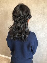 フュッシュボーンのキッズハーフアップ☆