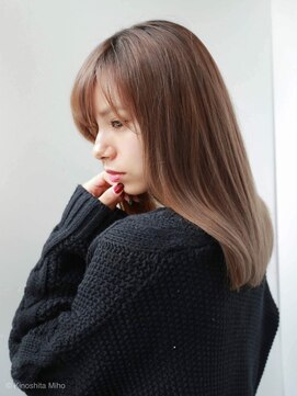 ルティア 池袋(Lutia) ベージュカラーで大人可愛い