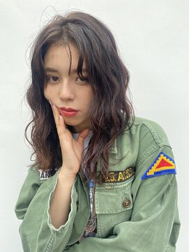 レオニード 表参道(LEONID) ストリートカジュアル強めウェーブヘア