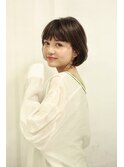 ふわっと揺れるショートボブ・・・HINATA