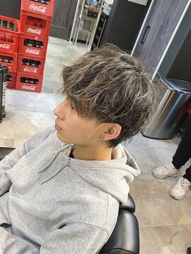 ダズ(Dazz) マッシュウルフホワイトハイライトメッシュキャップ