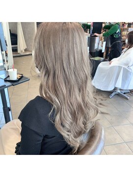 ルイス 喜連瓜破(Luis) シルバーベージュ