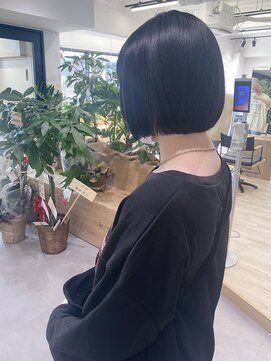 オーシャン(Ocean) ［Ocean Hair&Life 水田成美］秋☆人気☆黒髪×ぱっつん×ボブ