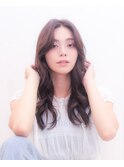 イメチェンヘアスタ イル  グレーベージュ 似合わせカット