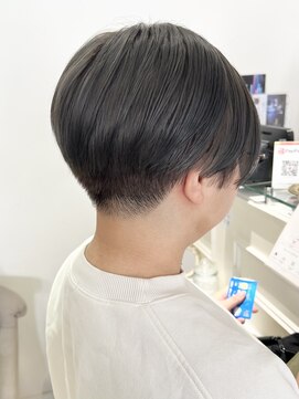 バブ バイネオリーブ(Bab by neolive) シルバーグレー　ショートボブ　刈り上げ