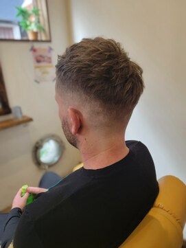 ウィード(WEED) スキンフェード