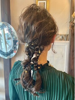 ガーデン(GARDEN)の写真/結婚式,お呼ばれ,コンサート,ライブ,イベントetc...旬のヘアアクセとヘアセットで理想のヘアを叶えます♪