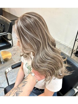 ブレンド 渋谷(BLend) ハイライトブルージュマチルダボブインナーグレージュ前髪