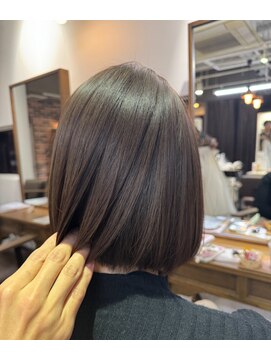 ザ デイ 本町(THE DAY) 大人のワンカラー/チョコレートベージュ/赤み消しカラー髪質改善