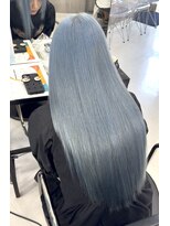 ワンズオゼ 渋谷(ONE's oze) ブリーチ3回/アイスブルーカラー/ケアブリーチ