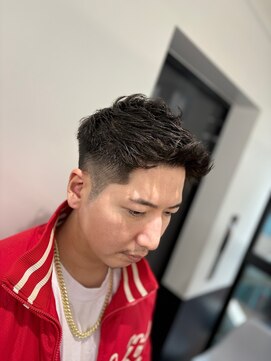 リバティシェアバーバー 銀座(LIBERTY SHARE BARBER) ローフェードジェットモヒカン