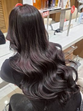 トイロ(toiro) レイヤーカットミルクティーベージュブリーチなしダブルカラー