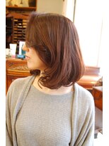ベル(BELL)&nbsp;肩上にボリュームのあるボブスタイルがとてもいい感じです♪