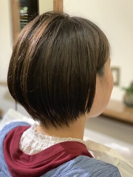 ファム(fam.) 小顔ショート