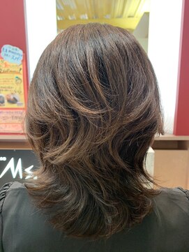 ミズグラート(Ms. grato) クセを生かしたレイヤースタイル!