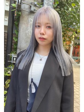 ピア(Pia) 『ハイトーンにでも馴染むシールエクステ』