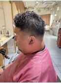 フェード風刈り上げ　メンズスタイル