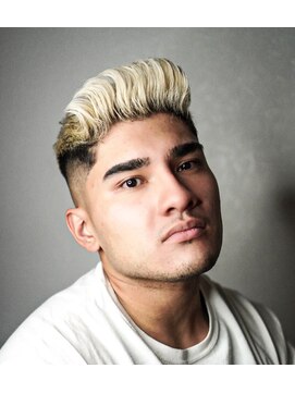 ゴールドシブヤ(GOALD SHIBUYA) フェザーアップ