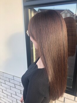 アウラヘアーサロン(aura hair salon)の写真/大人気メニュー【酸性矯正ケラフェクト＋カット¥23650→¥21450】広がりを抑え、毛先はゆるふわパーマに☆