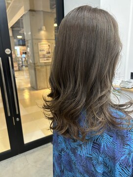 リンダ(LINDA) アイスグレージュ/夏カラー/透けカラー[札幌美容室LINDA]