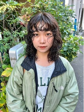 リール(rire) デザインカラーレイヤーカットウェットヘア夏オリーブベージュ