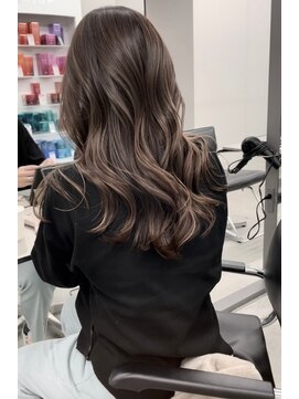 リリット(ReLit) ハイライトレイヤーカットグレージュベージュショート髪質改善