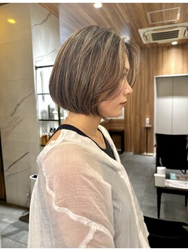 ビュートリアム ギンザ(BEAUTRIUM) コロンとまとまる顎ラインボブ＊顔周りレイヤー＊ハイライト