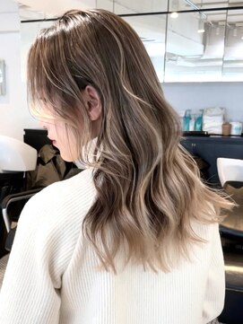 シオン(shion) 似合わせカットマロンベージュメルティカラー_ba369951