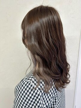 リア(Lia by KENJE) インナーベージュはミルクティーが可愛い！