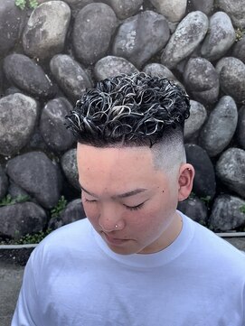ヘアーパークキューブ 極道パーマ+メッシュ