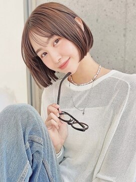 アイドットプラスフェリシア 表参道(i.+FERiCIA.) 20代.30代ニュアンスカラー小顔前髪カットショートボブ