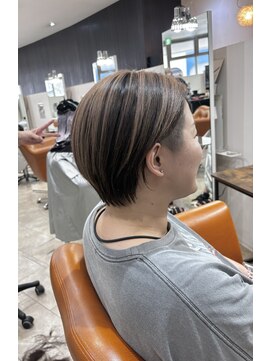 カルマ(KARMA) かっこいい大人女性スタイル