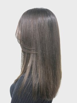 アンテリア 縮毛矯正ストレートスタイル