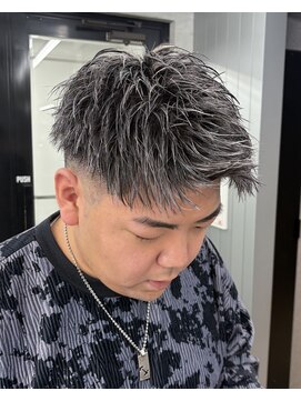 アクロ(ACRO) 広島メンズ/短髪/ホワイトメッシュ/ハイライトカラー