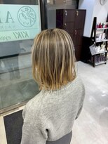 アイズ 本厚木(AIZU) シャドールーツ ミルクティー