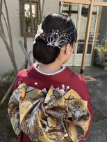 プールト ジュール モナミ(pourtoujours monami)&nbsp;振袖ヘア 卒業式ヘア 成人式ヘア  シニヨン タイトヘア