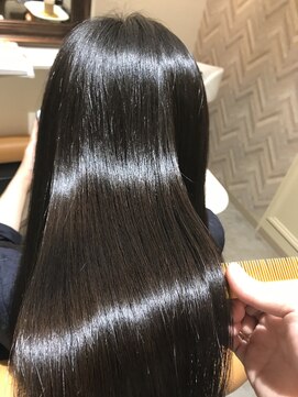 トゥーリ 筑紫野店(tuuli) tuuli 筑紫野 ナチュラルツヤロング 渡部りお