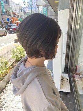 アッシュ 等々力店(Ash) 前下がりショート