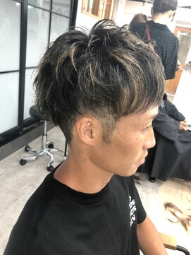 アルモ ヘア フア 東静岡(ALMO hair HUA) 【メンズ】ツーブロハイライト