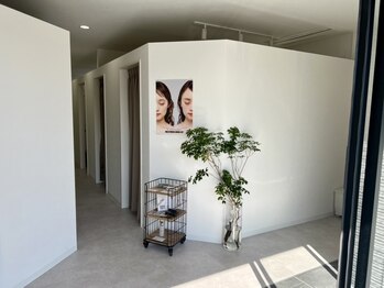 エアービジュー 野々市(Air Bijou)の写真/【完全個室プライベート空間】完全個室の植物性オーガニック専門サロン◎マンツーマン施術で美髪を叶える♪