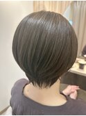 ショートボブ