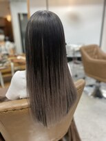 フツーロ 栄(FUTURO) プルエクステ