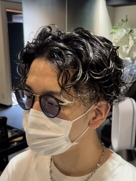 麻生一輪 メンズニュアンスウェットパーマ