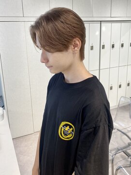 ユーフォリア 渋谷グランデ(Euphoria SHIBUYA GRANDE) マロンベージュ　透明感ベージュ　センターパート　MOMO