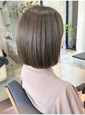 オリーブベージュ×タンバルモリ