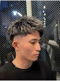1346黒髪ハイライトメッシュフェザーショート高松バーバー